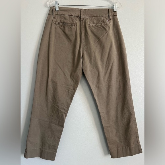 Tommy Hilfiger khaki pants with zipper, button closure and slits - Picture 2 of 8